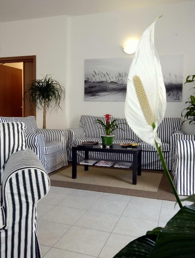 Residence Nobel Rimini Exterior photo